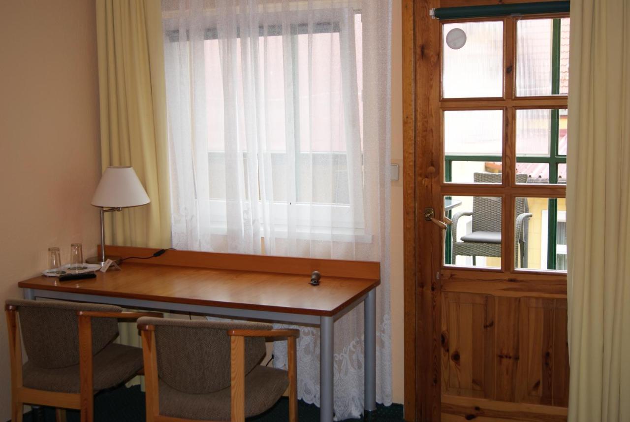 Hotel Alga Ustka Exteriör bild