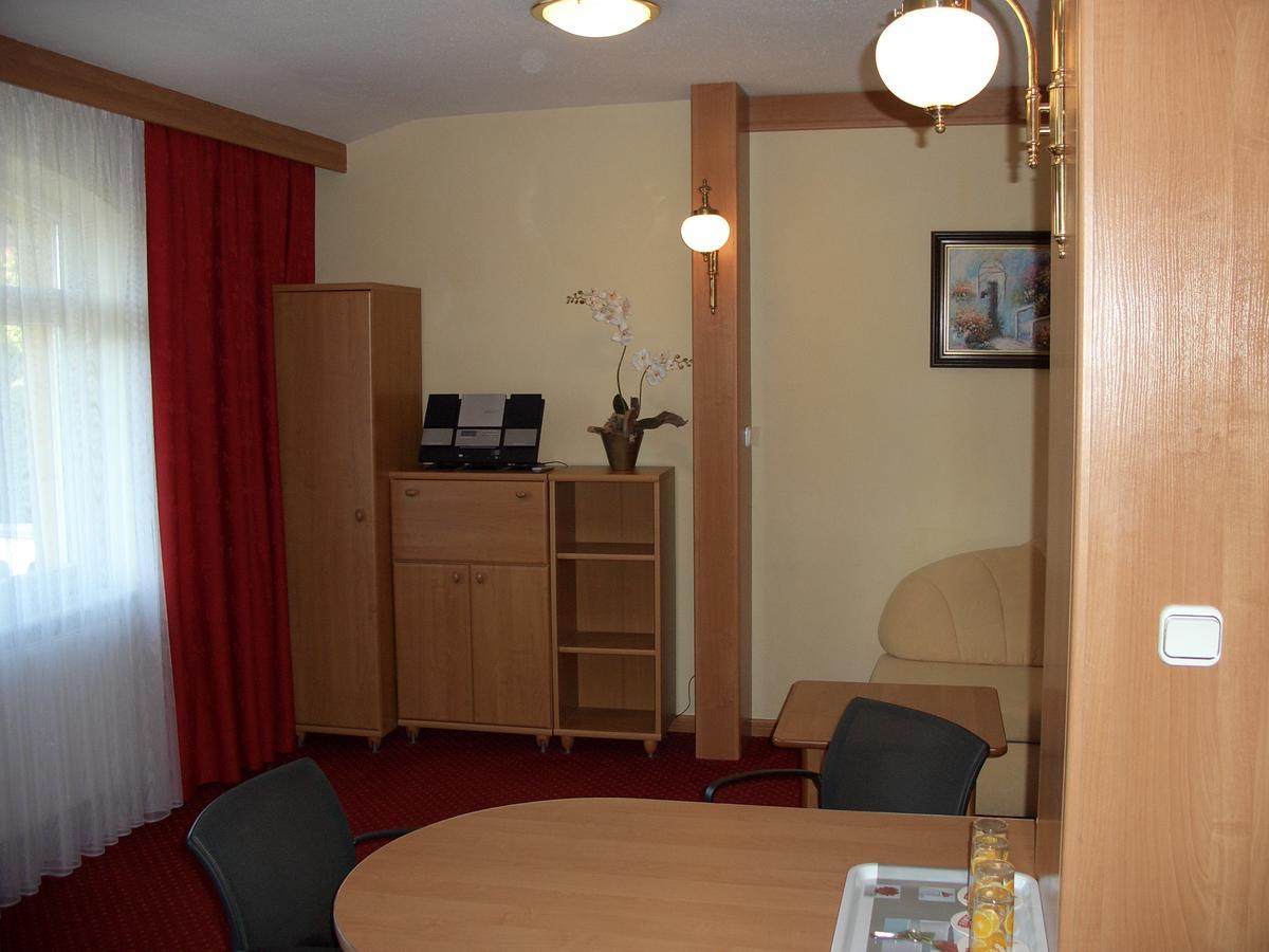 Hotel Alga Ustka Exteriör bild